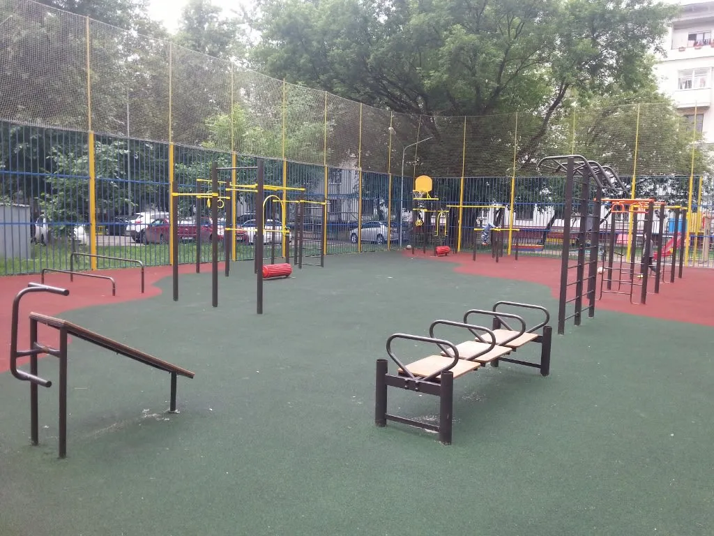 Spalier la Calisthenics Park at Кубанская улица, Москва – fotografia 4 din 4