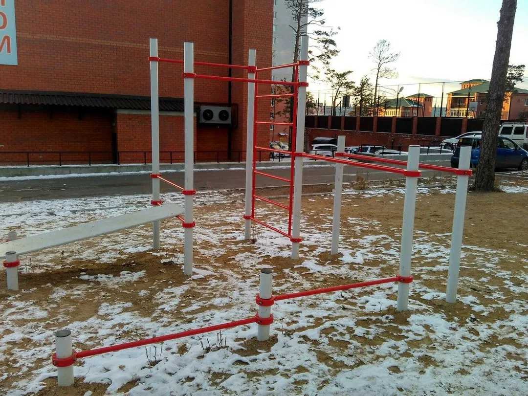 Panca per addominali presso Outdoor Gym in Центральный район, Чита #wp2801 – foto 4 di 6