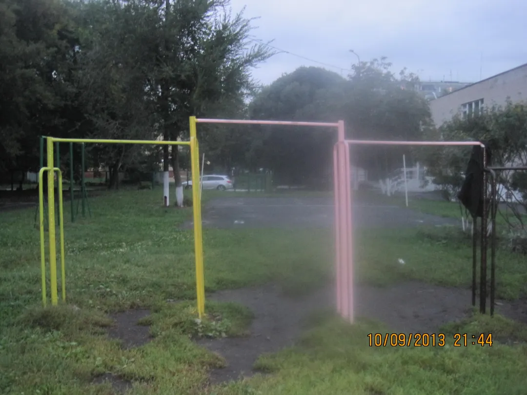 Турник на площадке Calisthenics Park at улица Молодогвардейцев, Челябинск #wp2819 – фото 1 из 2