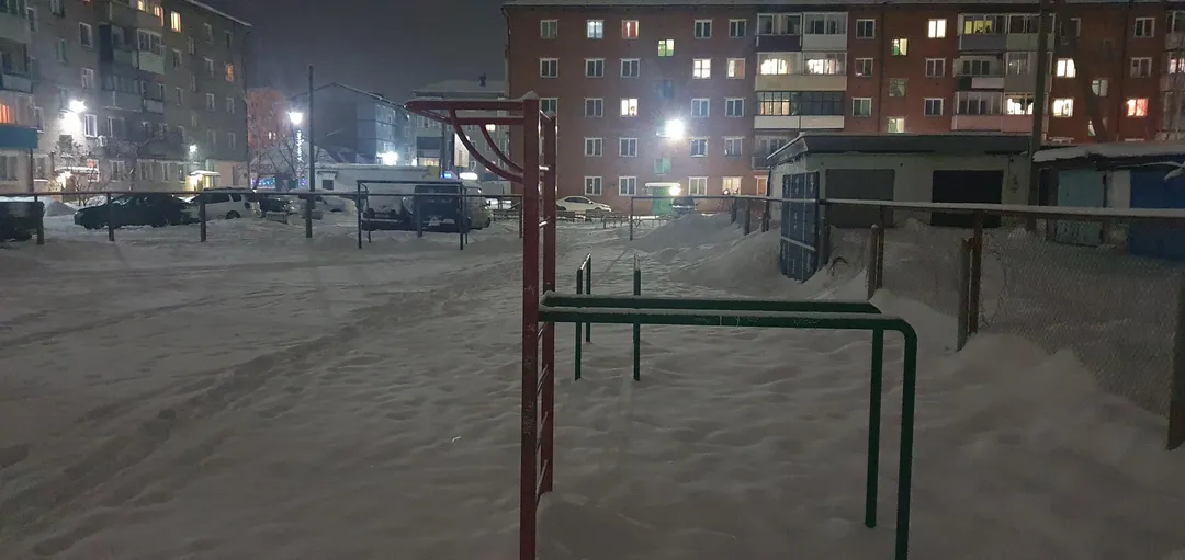 Barren bei Calisthenics Park at улица Терешковой, Тайшет – Foto 2 von 7