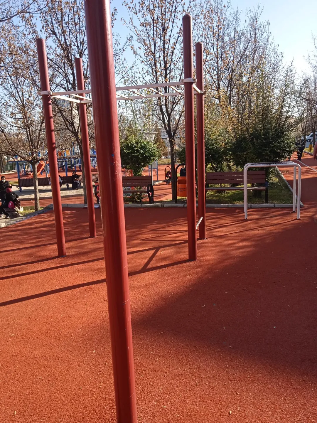 Турнік на майданчику Outdoor Gym in Oğuzlar Mahallesi, Etimesgut – фото 1 з 2