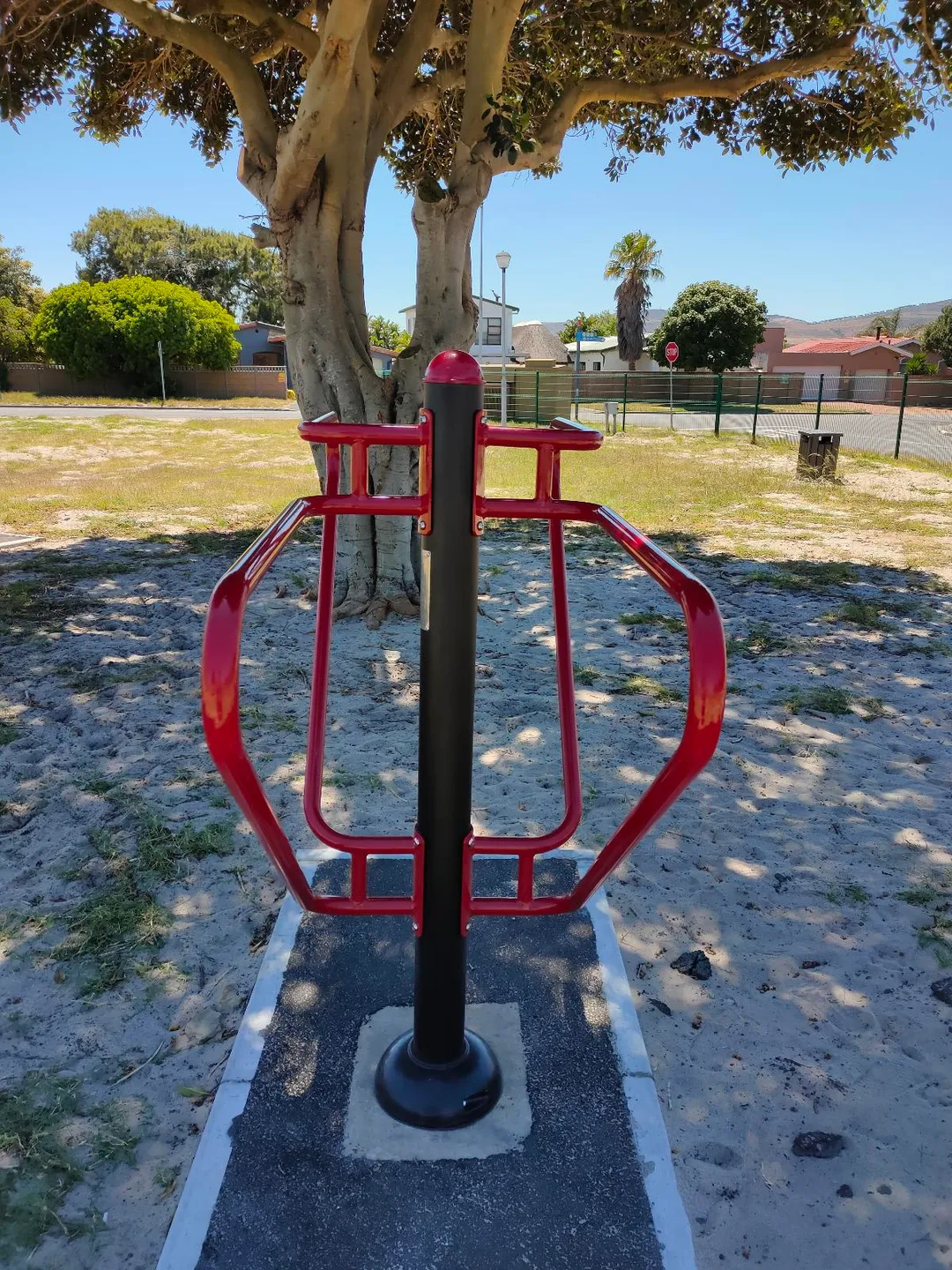 Pull Up Bar at Calisthenics Park at Circle Road, Western Cape – photo 5 of 5