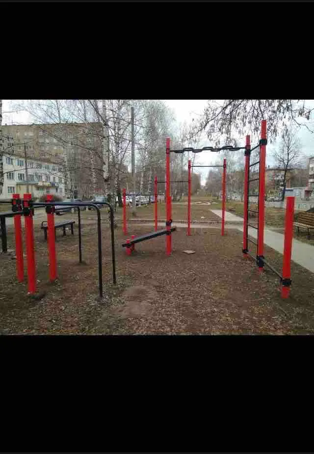 Pull Up Bar at Calisthenics Park at улица Оружейника Драгунова, городской округ Ижевск #wp2883 – photo 1 of 4