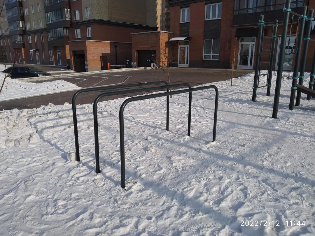 Spalliera presso Calisthenics Park at Волжская улица, Красноярск – foto 5 di 5
