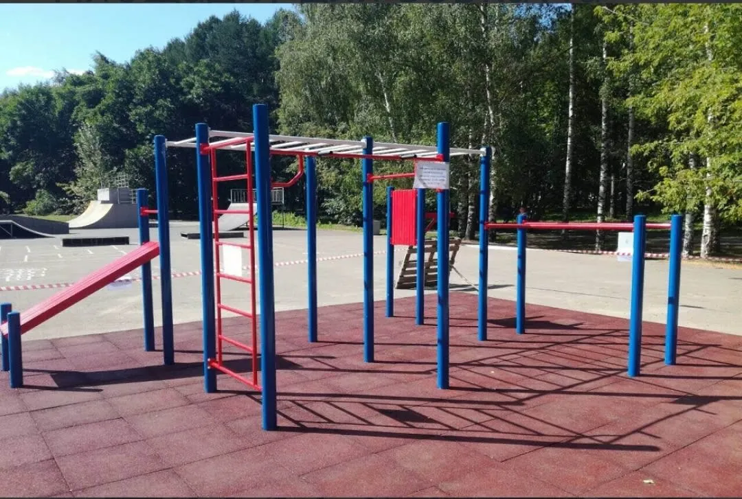 Pull Up Bar at Calisthenics Park at улица Белинского, Нижний Новгород – photo 1 of 1