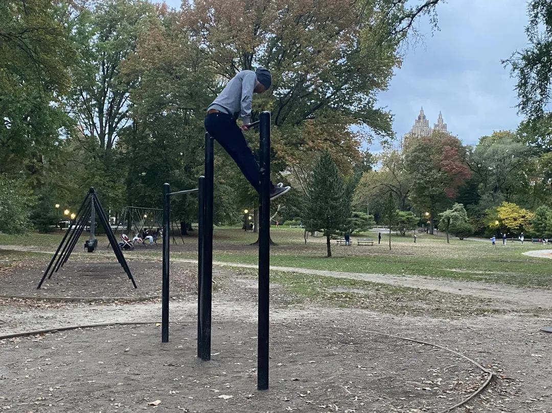 Klimmzugstange bei Calisthenics Park at West Drive, City of New York #wp2933 – Foto 6 von 6