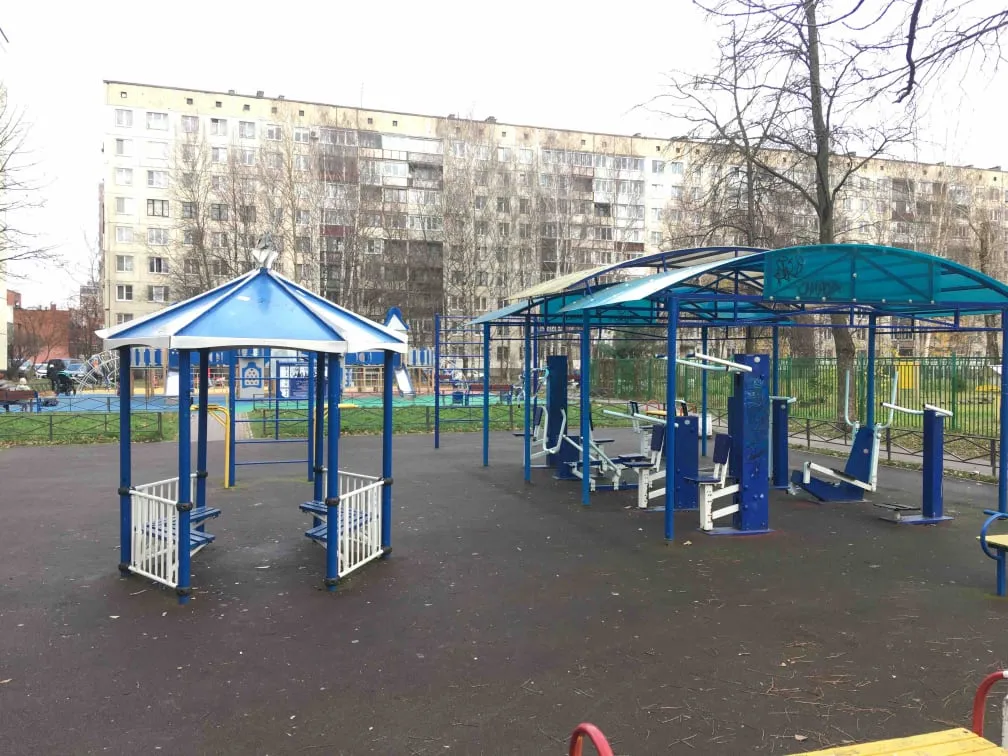 Bare paralele la Calisthenics Park at улица Коллонтай, Санкт-Петербург #wp2937 – fotografia 2 din 3