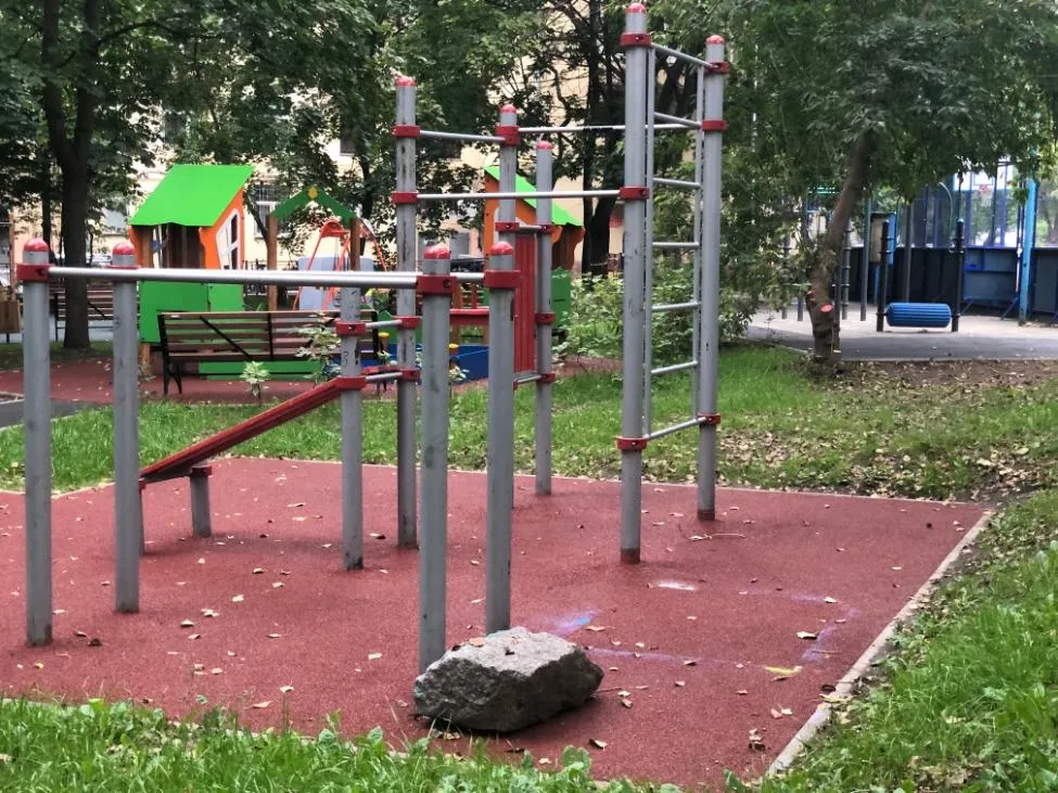 Турнік на майданчику Calisthenics Park at Русаковская набережная, Москва – фото 1 з 2