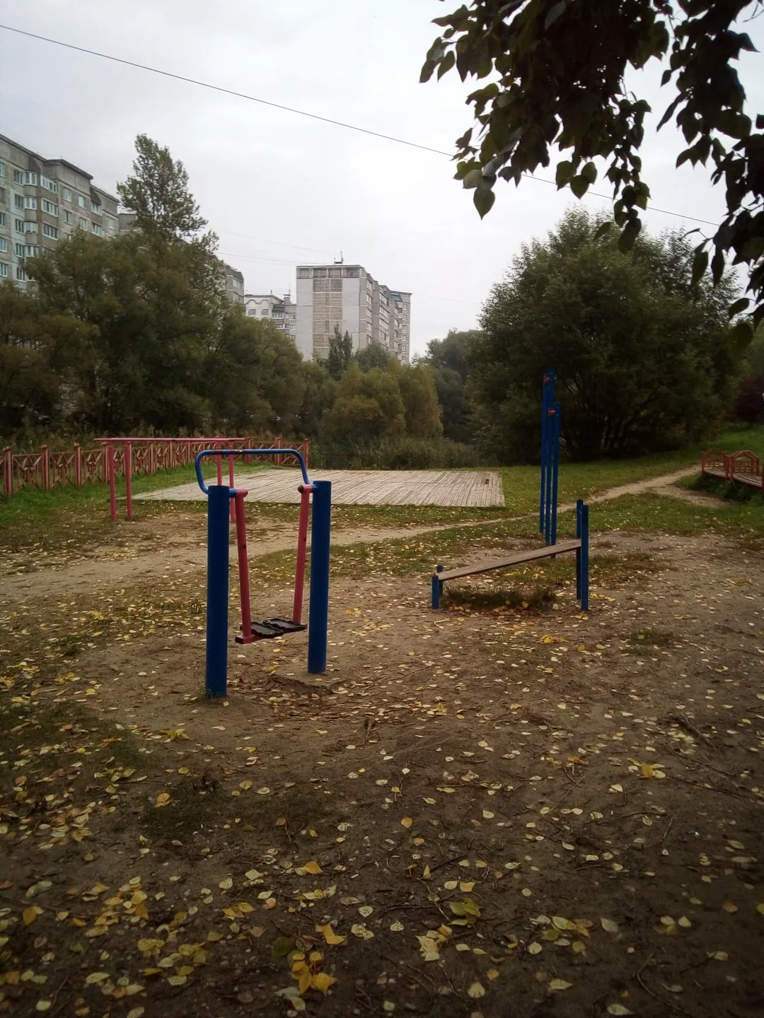 Брусья на площадке Outdoor Gym in Борихино, городской округ Тверь – фото 2 из 3