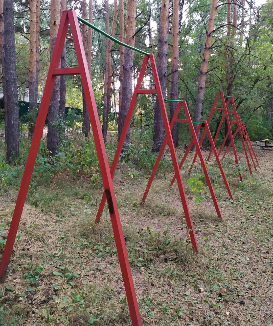Parallel Gym Bars at Calisthenics Park at улица Героев Сталинградской битвы, Тюмень – photo 2 of 2