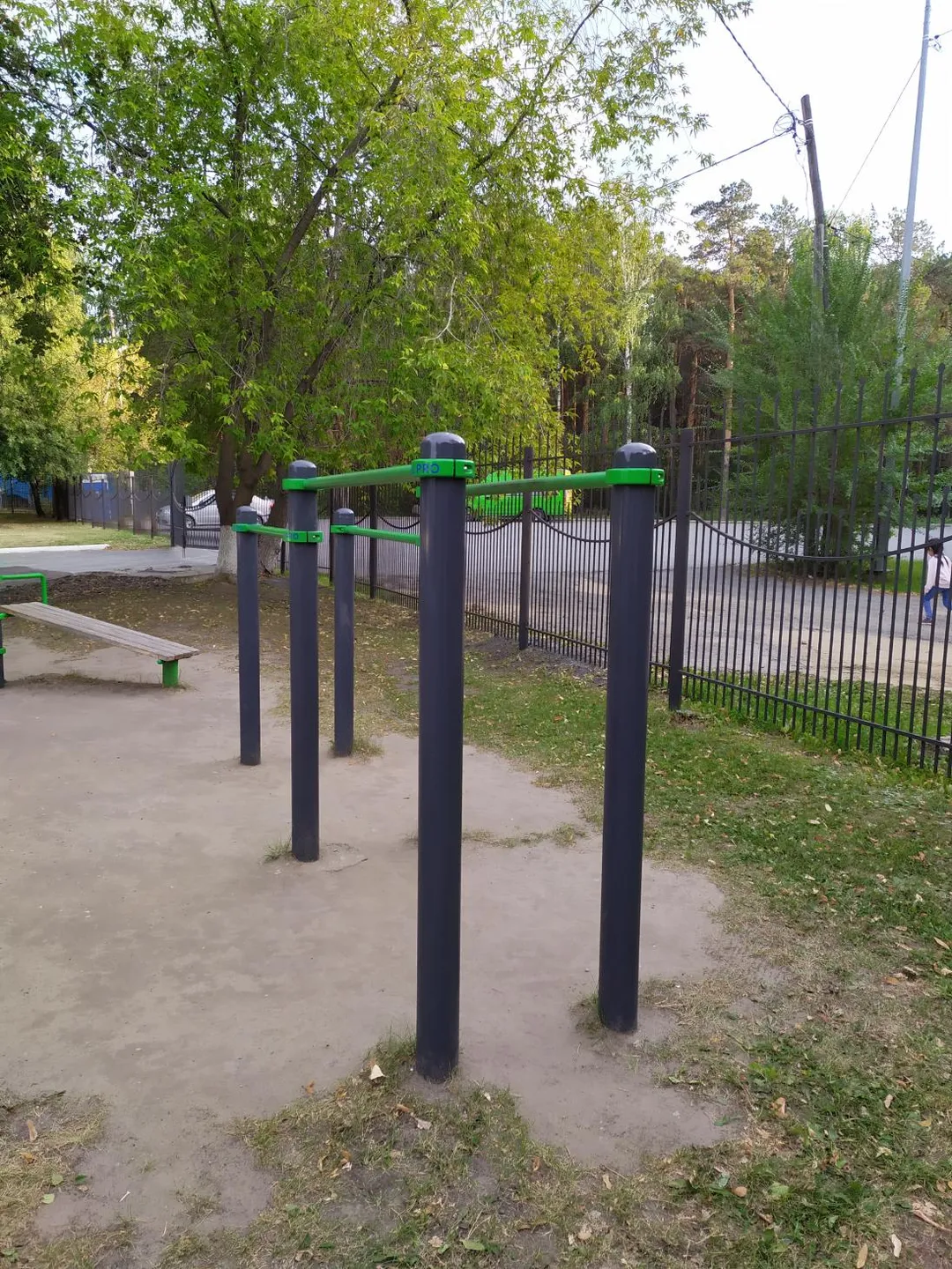 Parallel Gym Bars at Calisthenics Park at Судоремонтная улица, Тюмень #wp2994 – photo 2 of 2
