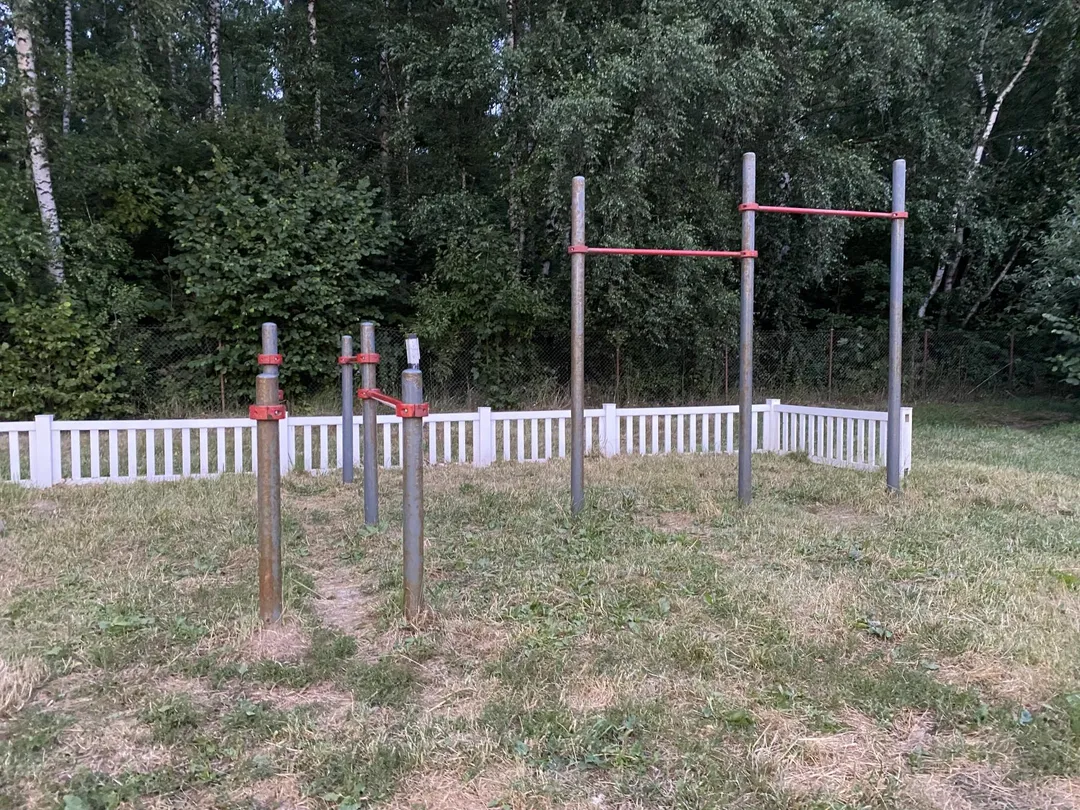 Parallel Gym Bars at Calisthenics Park at «Крым», Демидовское сельское поселение – photo 4 of 4