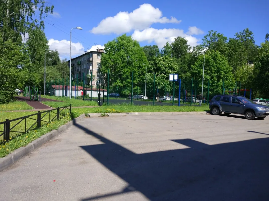 Sbarra per trazioni presso Calisthenics Park at проспект Металлистов, Санкт-Петербург #wp3027 – foto 1 di 7