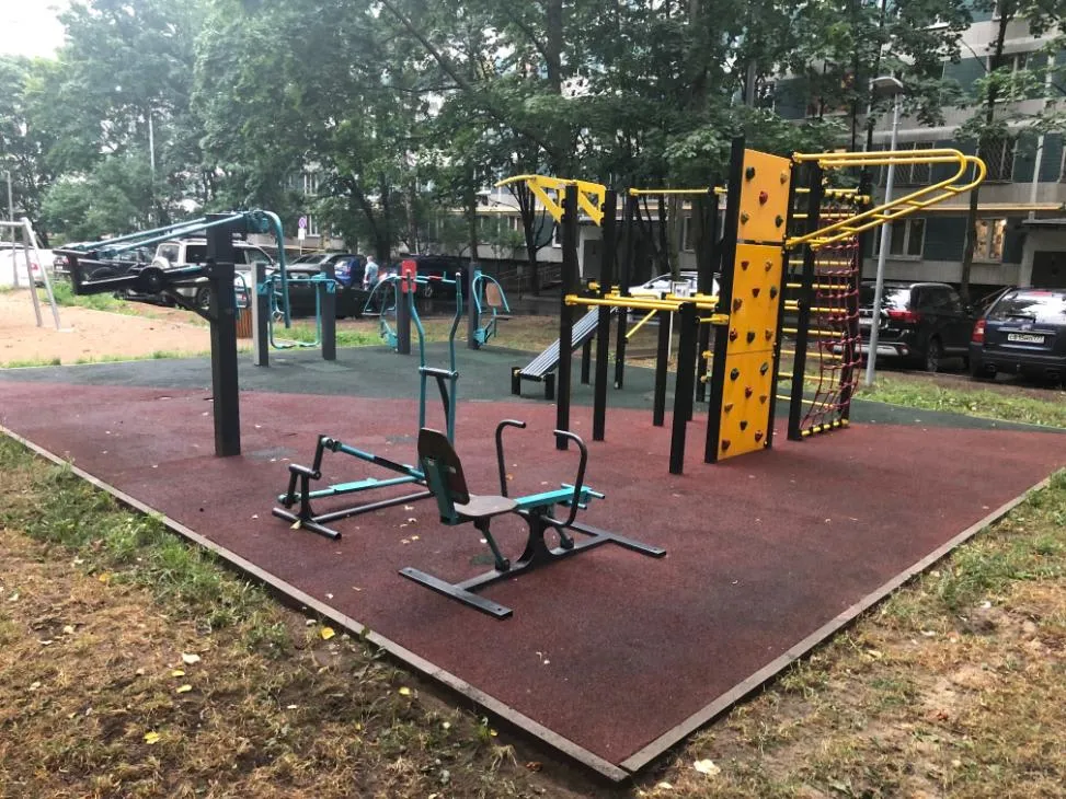 Spalliera presso Calisthenics Park at Макеевская улица, Москва – foto 3 di 5