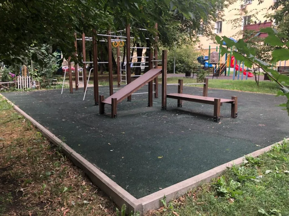 Parallel Gym Bars at Calisthenics Park at Барабанный переулок, Москва – photo 2 of 3