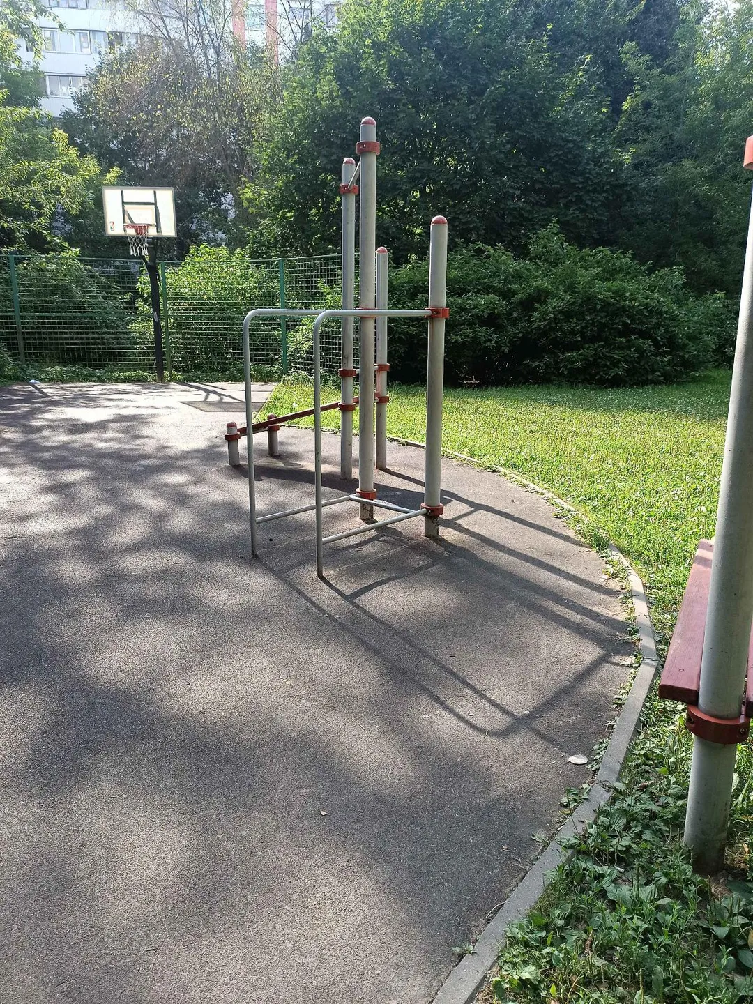 Parallel Gym Bars at Calisthenics Park at улица Доктора Гааза, Москва – photo 2 of 4