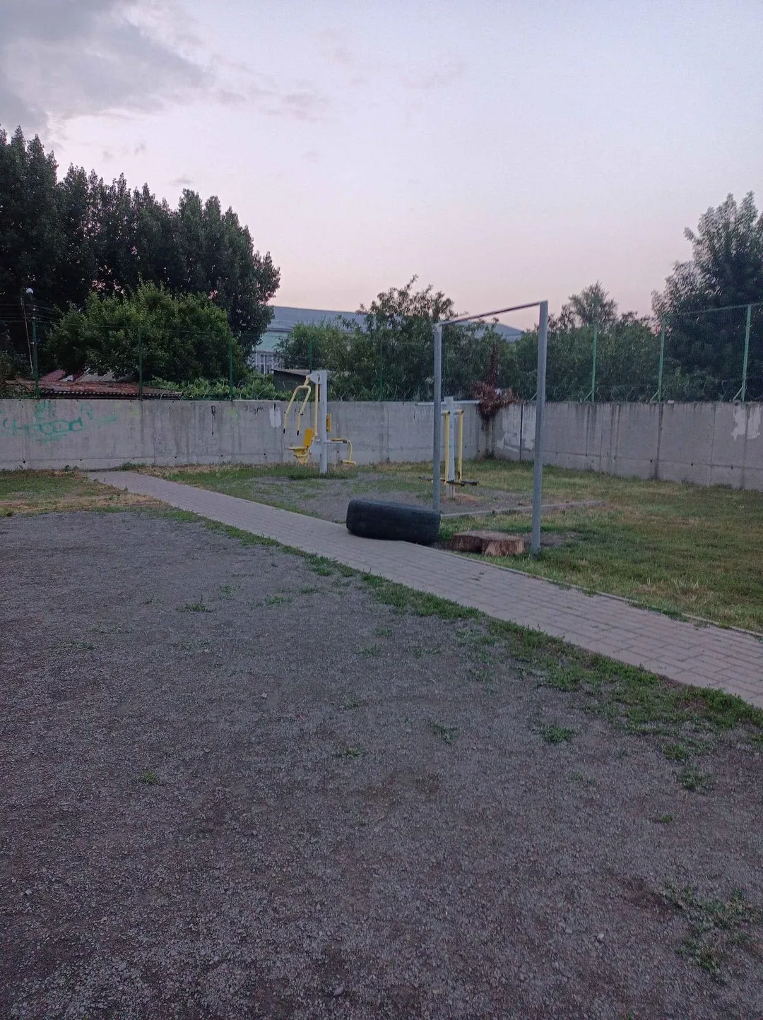 Barra de Dominadas en Calisthenics Park at Суздальский переулок, Ростов-на-Дону – foto 1 de 3