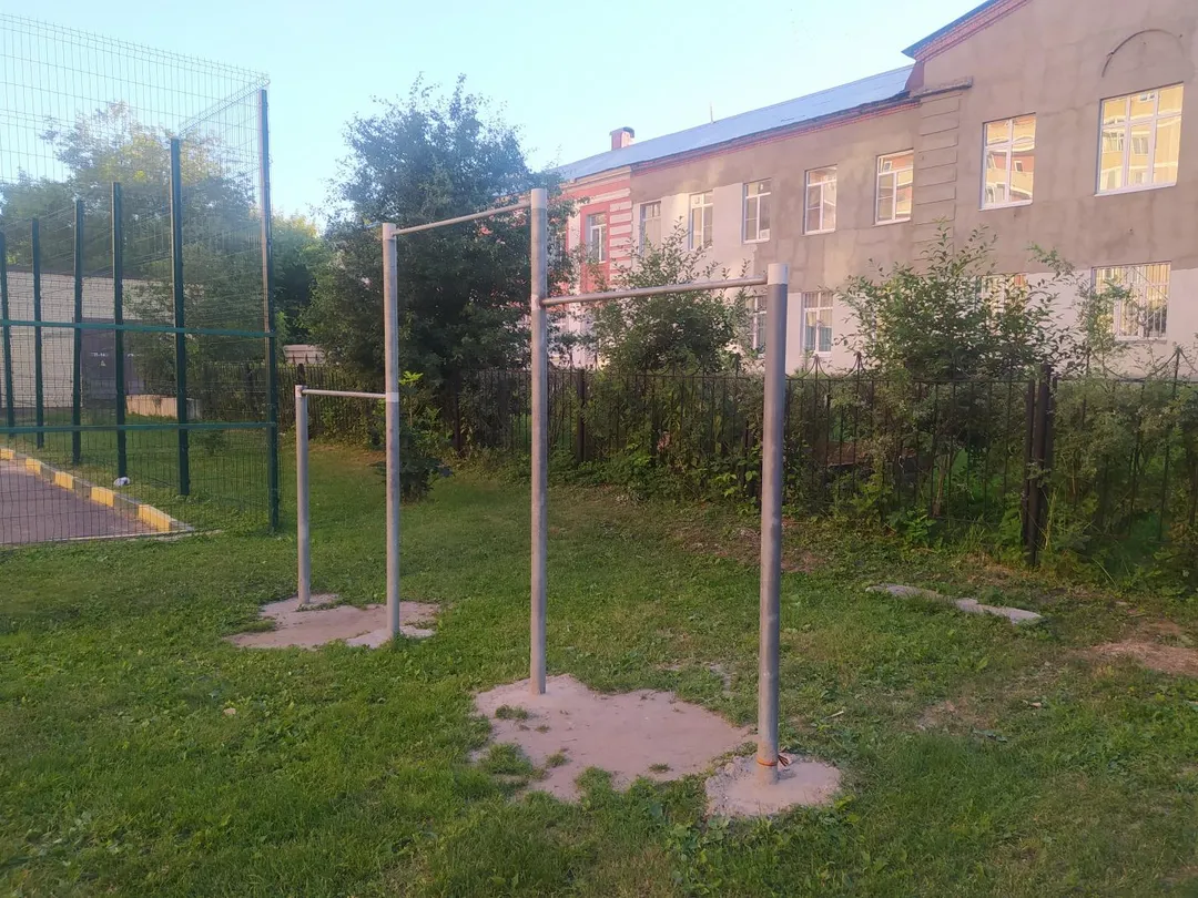 Pull Up Bar at Calisthenics Park at улица Тургенева, Ступино – photo 1 of 2