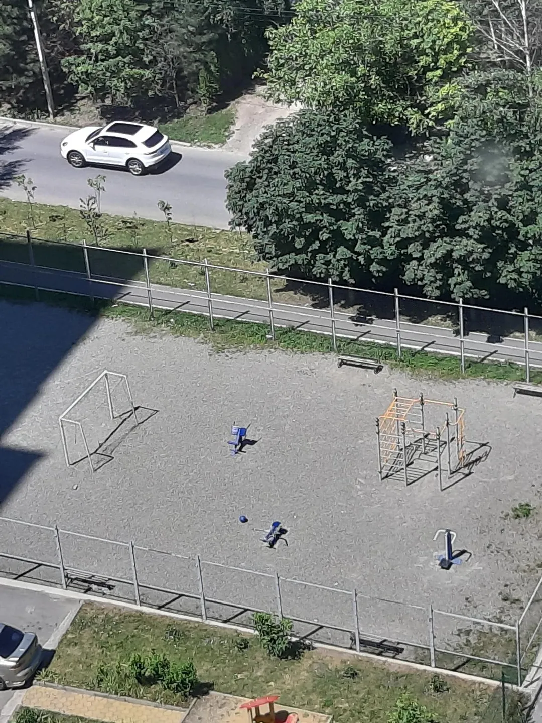 Parallele presso Calisthenics Park at Пражский переулок, Ставрополь – foto 2 di 2