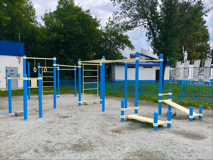 Pull Up Bar at Calisthenics Park at Олимпийская набережная, Екатеринбург #wp3076 – photo 1 of 4