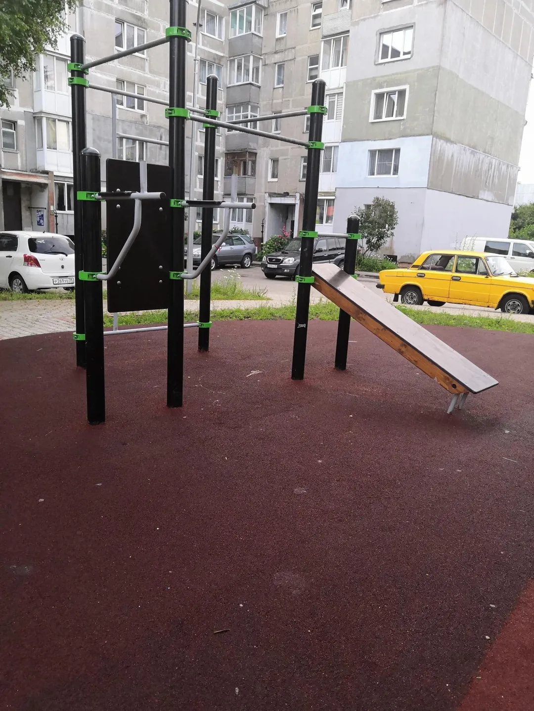 Barras de Mono en Calisthenics Park at улица Игашева, Светлогорск – foto 3 de 3
