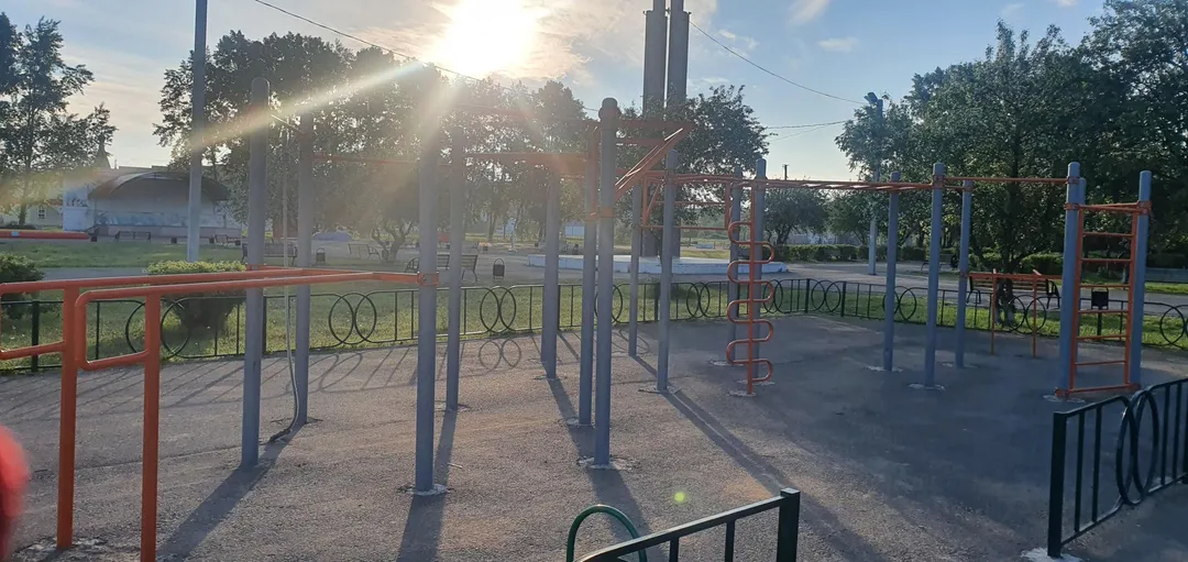 Sprossenwand bei Calisthenics Park at Партизанская улица, Тайшет – Foto 4 von 8