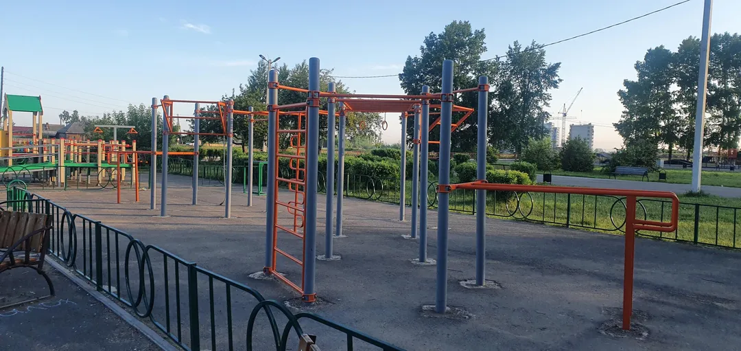 Klimmzugstange bei Calisthenics Park at Партизанская улица, Тайшет – Foto 1 von 8