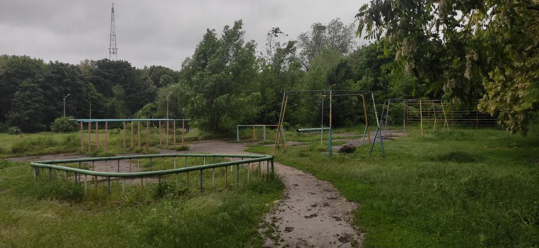 Pull Up Bar at Calisthenics Park at вулиця Ніла Армстронга, Дніпро – photo 1 of 7