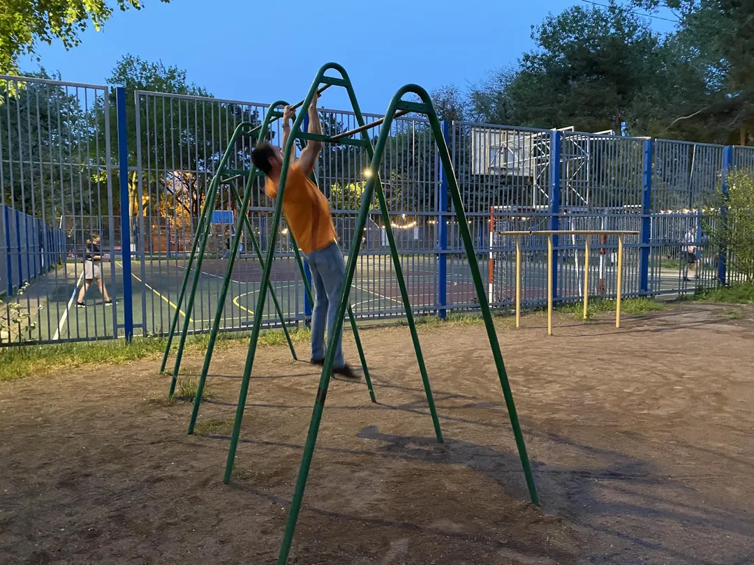 Barres parallèles à Calisthenics Park at улица Протапова, Анапа – photo 2 sur 3