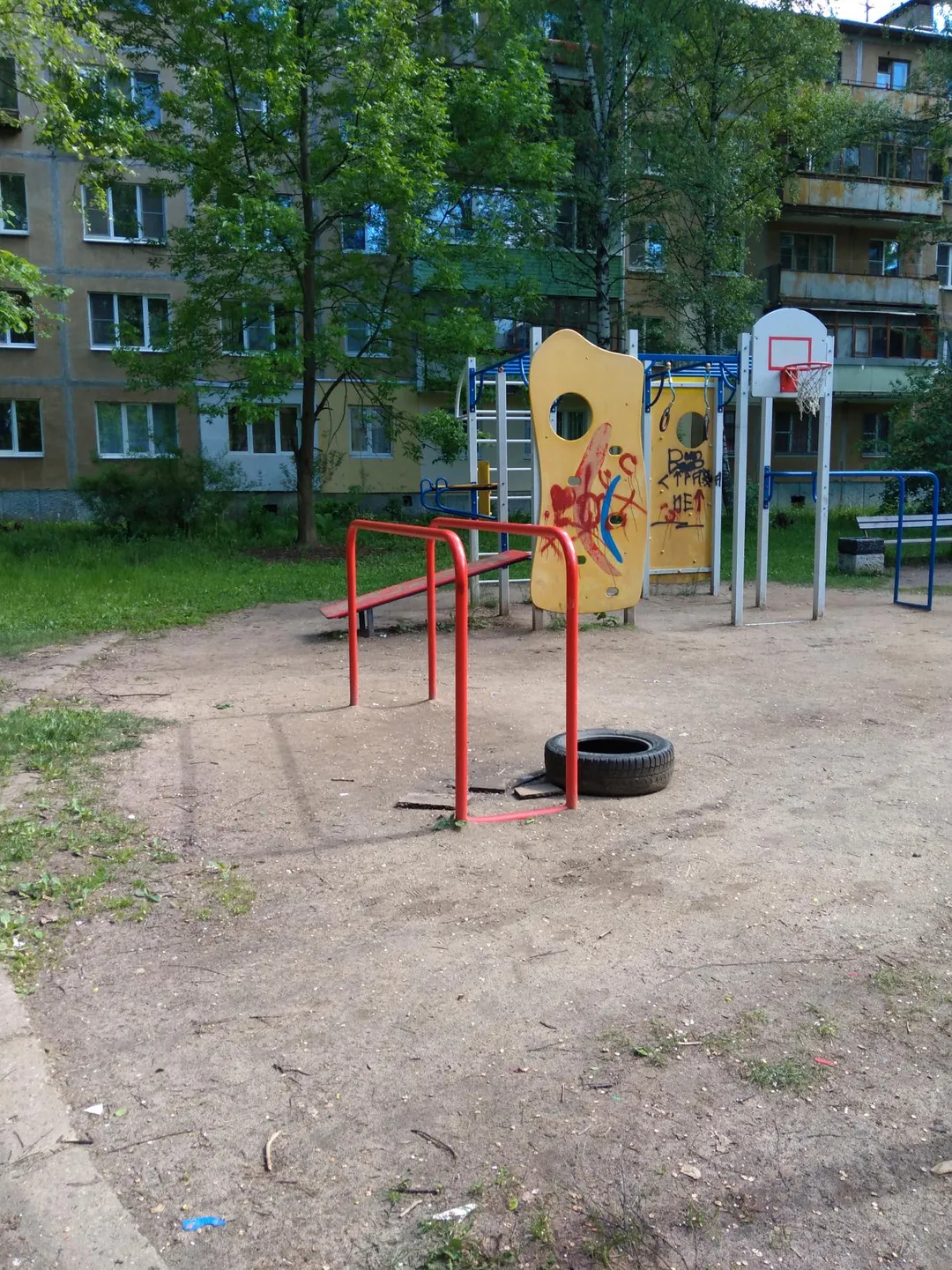 Barres parallèles à Calisthenics Park at улица Панина, Ярославль #wp3159 – photo 2 sur 2