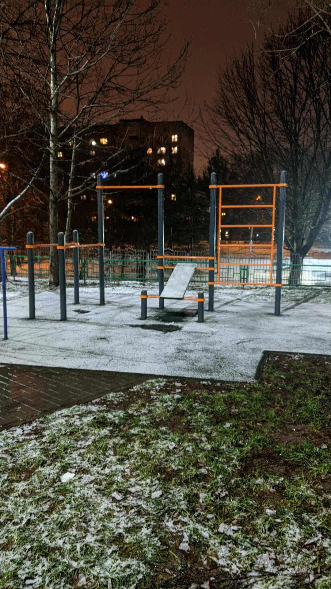 Pull Up Bar at Calisthenics Park at вуліца Гараўца, Мінск – photo 1 of 1