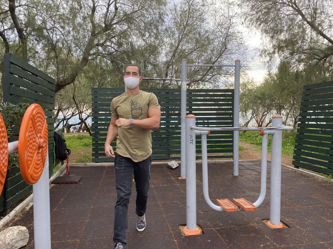 Bară de tracțiuni la Calisthenics Park at Ποσειδώνος, Δήμος Παλαιού Φαλήρου – fotografia 8 din 8