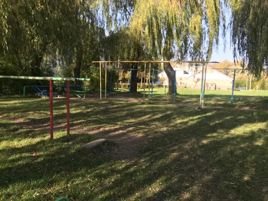 Barra de Dominadas en Calisthenics Park at вулиця Михайла Грушевського, Дрогобич – foto 1 de 1
