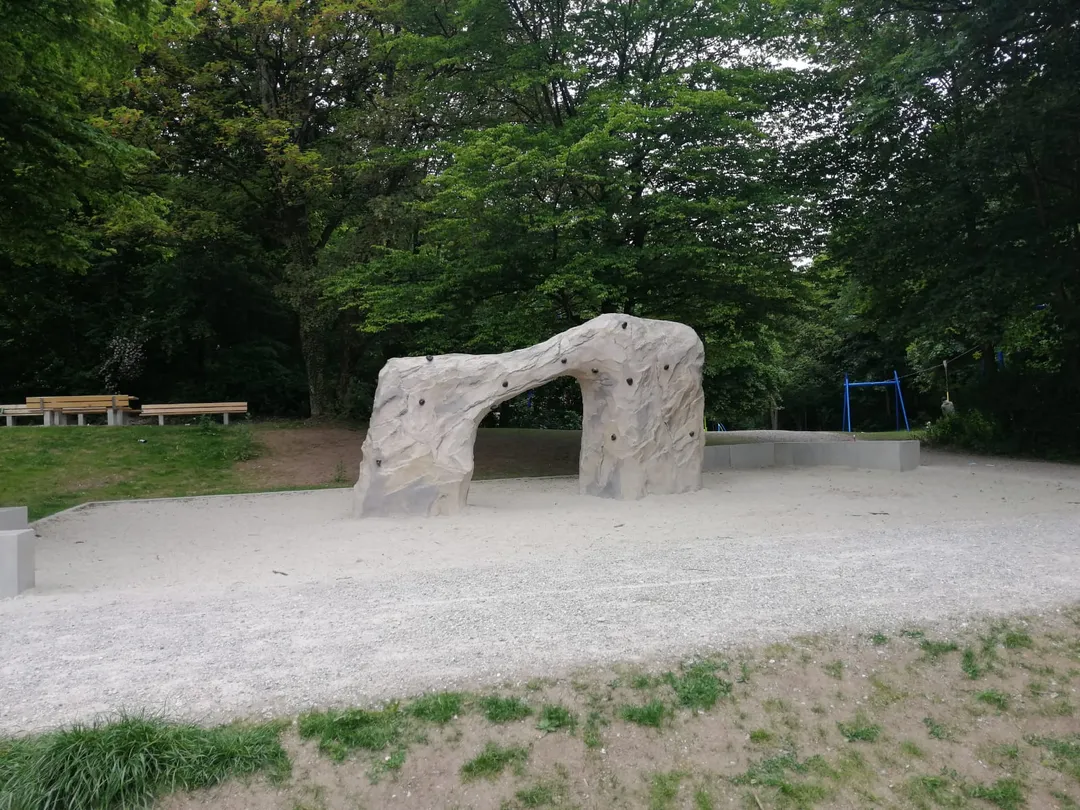 Рукоход на площадке Calisthenics Park at Bezirkssportanlage Demleitnerstraße 2, München – фото 5 из 6