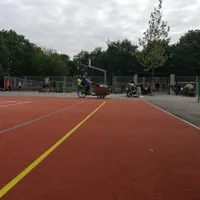 Calisthenics Park at Bezirkssportanlage Demleitnerstraße 2, München - thumbnail 3