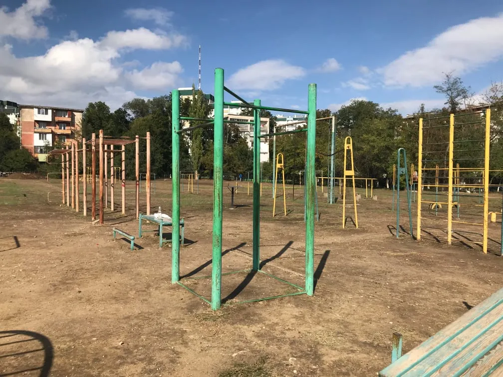 Barras de Mono en Outdoor Gym in Октябрьский, Tiraspol – foto 3 de 3