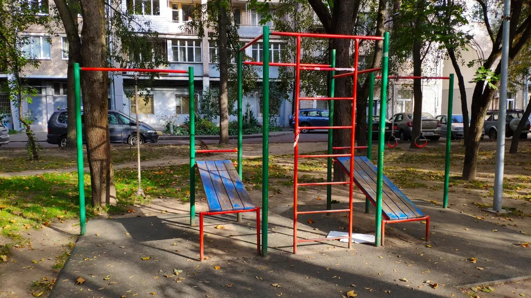 Pull Up Bar at Calisthenics Park at праспект Незалежнасці, Мінск #wp3194 – photo 1 of 1
