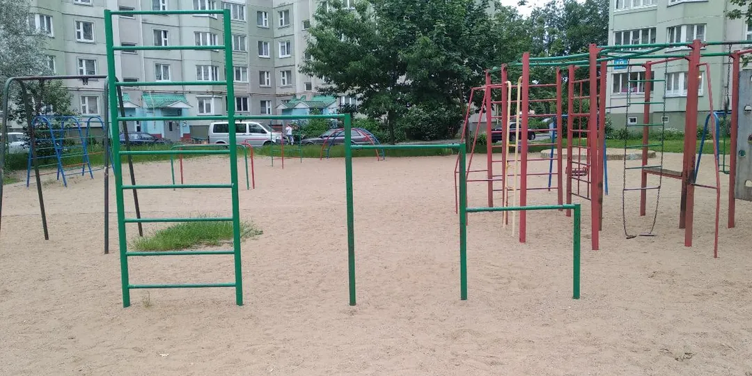 Push Up Bar at Calisthenics Park at Ігуменскі тракт, Мінск – photo 2 of 2