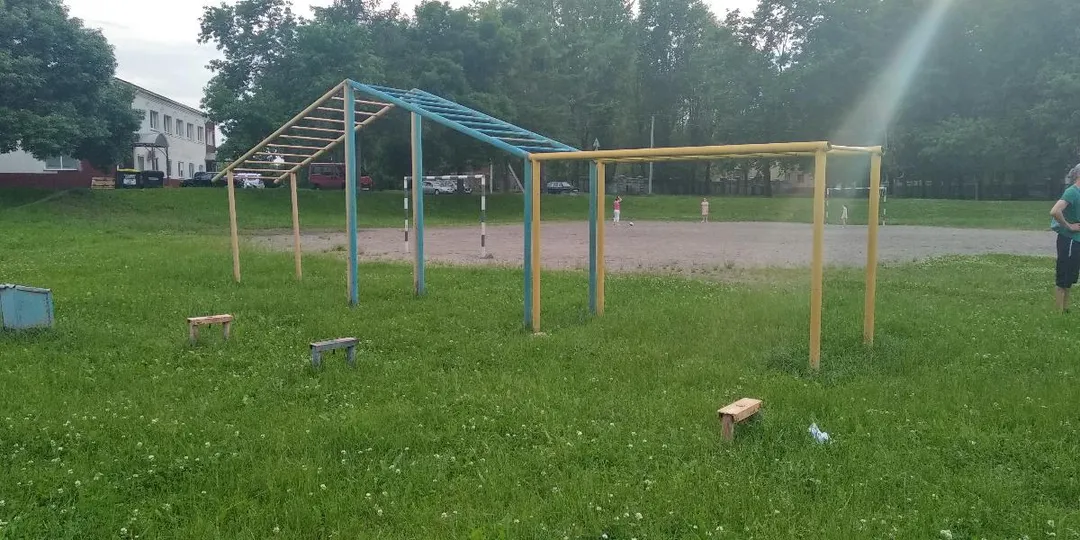 Pull Up Bar at Calisthenics Park at вуліца Пірагова, Мінск – photo 1 of 3