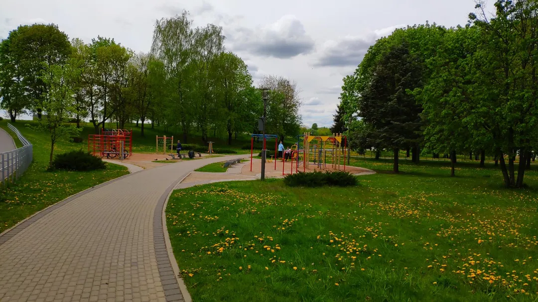 Pull Up Bar at Calisthenics Park at Ташкенцкая вуліца, Мінск – photo 1 of 2