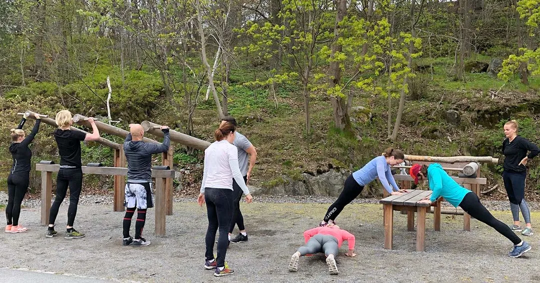Турнік на майданчику Calisthenics Park at Kvarnholmsvägen, Nacka – фото 5 з 6