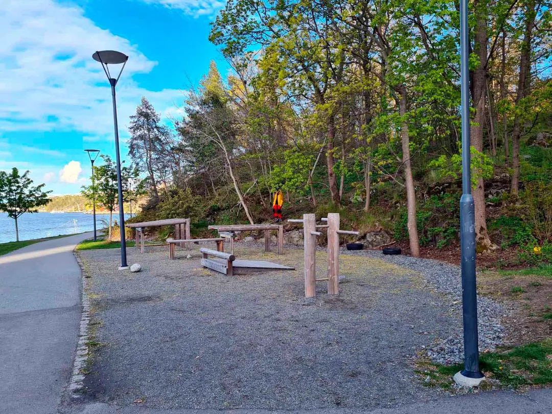 Турнік на майданчику Calisthenics Park at Kvarnholmsvägen, Nacka – фото 1 з 6