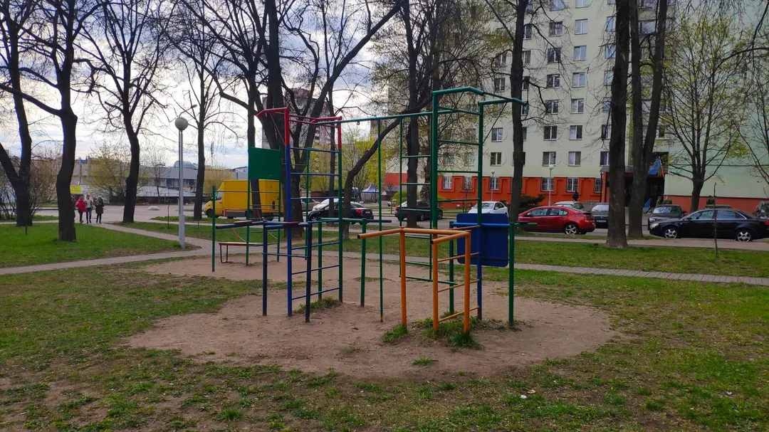 Pull Up Bar at Calisthenics Park at Усходняя вуліца, Мінск #wp3229 – photo 1 of 1