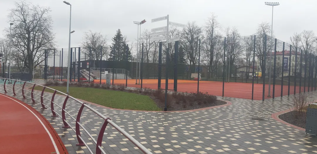 Bară de tracțiuni la Calisthenics Park at Dzintara iela, Cēsis – fotografia 1 din 11