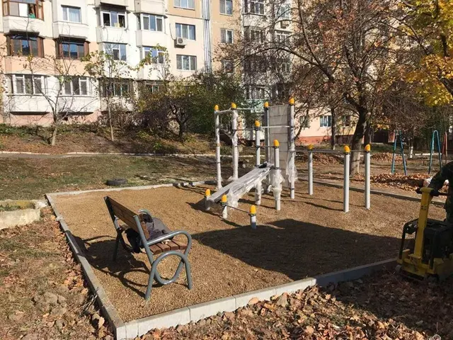Calisthenics Park at Strada George Coșbuc, Durlești