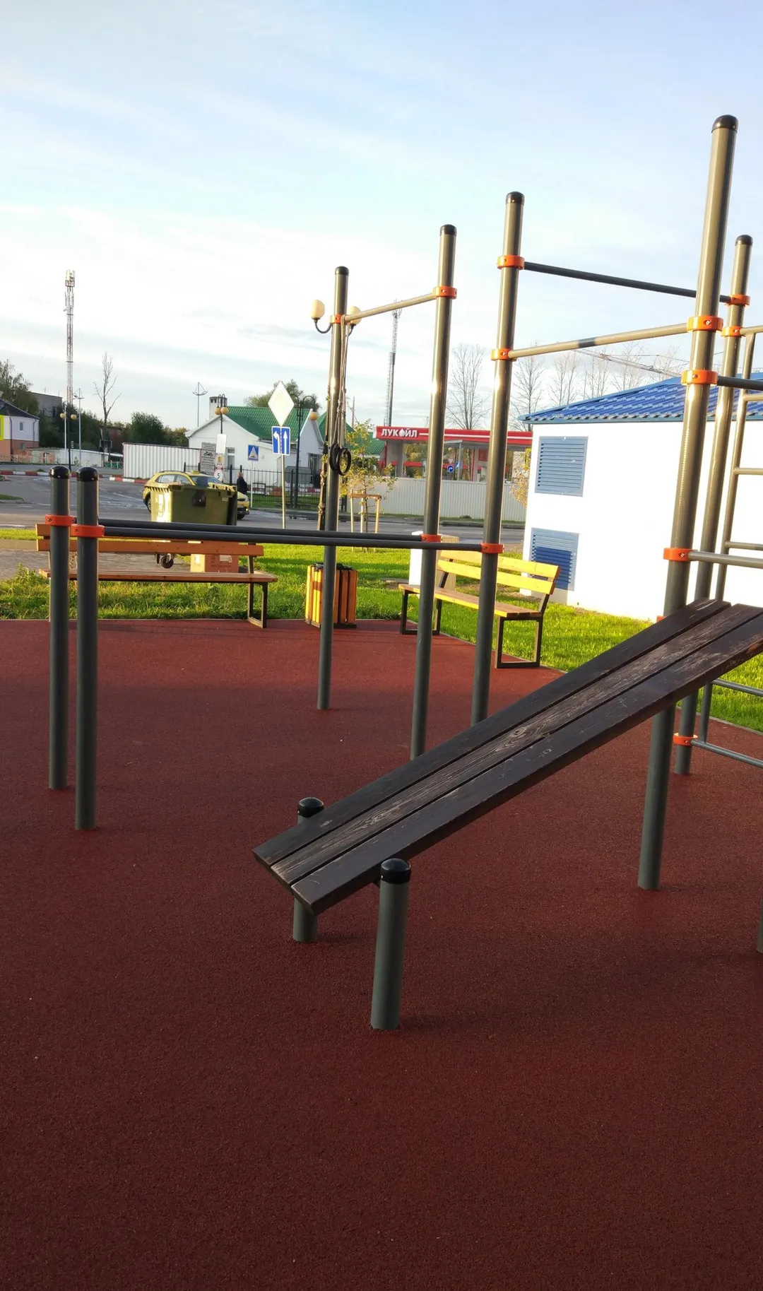 Anelli ginnici presso Calisthenics Park at Окружная улица, Зеленоградск – foto 5 di 5