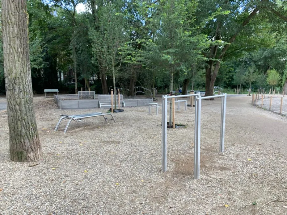 Monkey Bars la Calisthenics Park at Sarphatipark, Amsterdam – fotografia 3 din 5