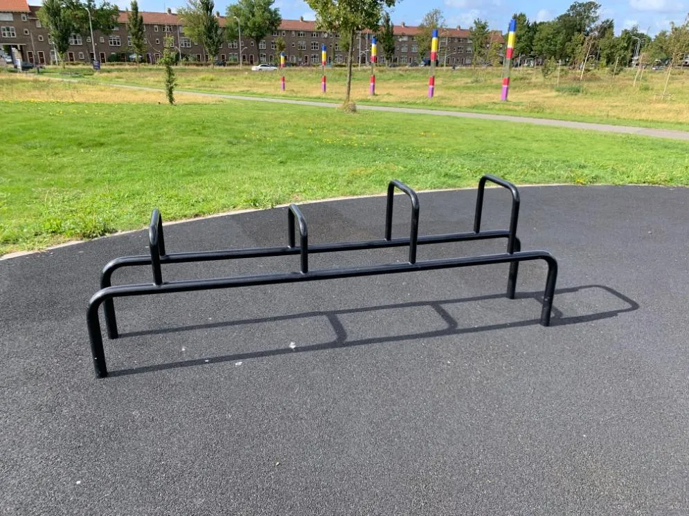 Parallel Gym Bars at Calisthenics Park at Bar Brothers Park, Haarlem – photo 3 of 10
