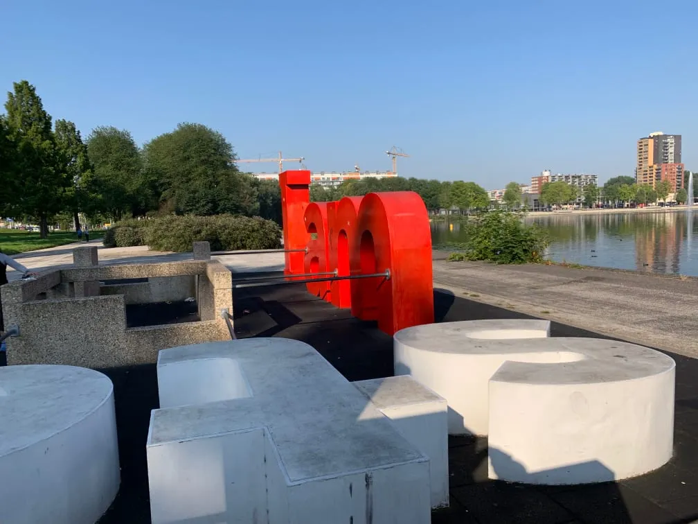 Bară de tracțiuni la Calisthenics Park at Cornelis Lelylaan, Amsterdam – fotografia 1 din 4