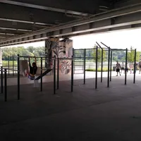 Calisthenics Park at Wybrzeże Szczecińskie, Warszawa - thumbnail 6